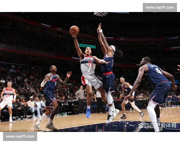 NBA焦点对决比分揭晓巨星爆发左右比赛走向解析季后赛格局影响深度观察